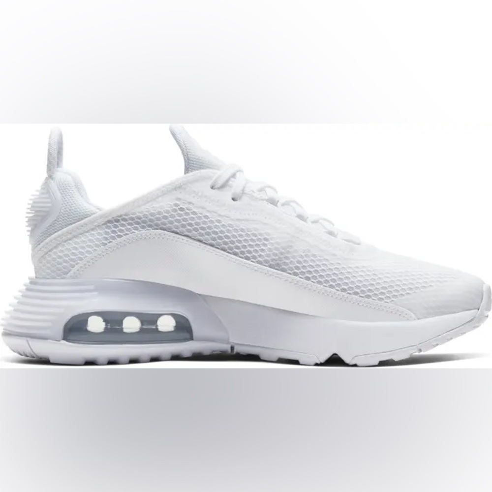 AIR MAX 2090 GS
"Triple White" CJ4066-102 - Picture 6 of 11